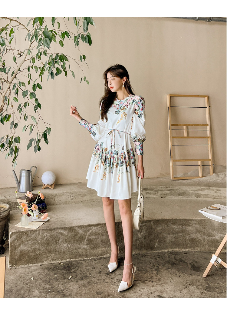 https://fulmo-img-server.com/flower-fashion-factory/a1953973-90a3-41a3-94bd-cab9ab74d025.jpg