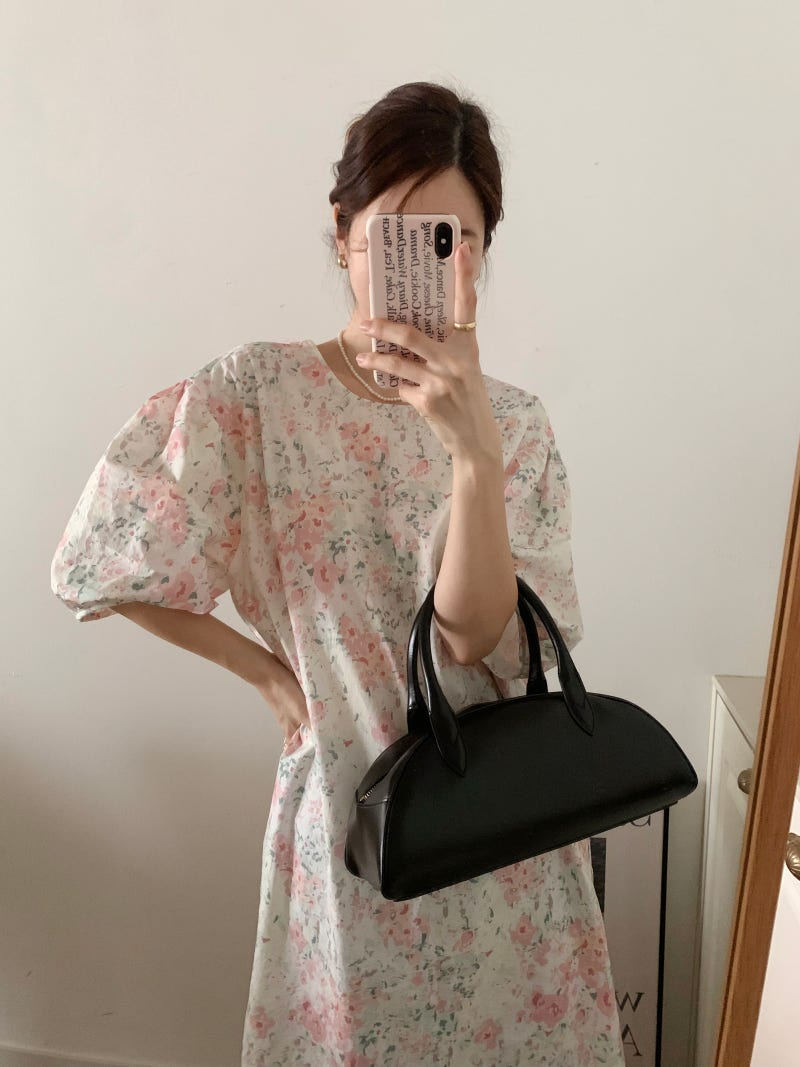 https://fulmo-img-server.com/flower-fashion-factory/a394dd98-5e7b-4344-9f83-da5ec0504dc9.jpg