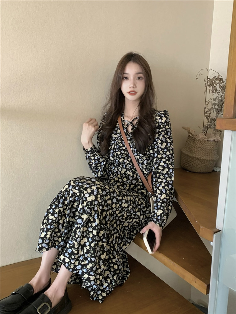 https://fulmo-img-server.com/flower-fashion-factory/a5097ef5-c56b-4e4b-9e2c-35354e21d542.jpg
