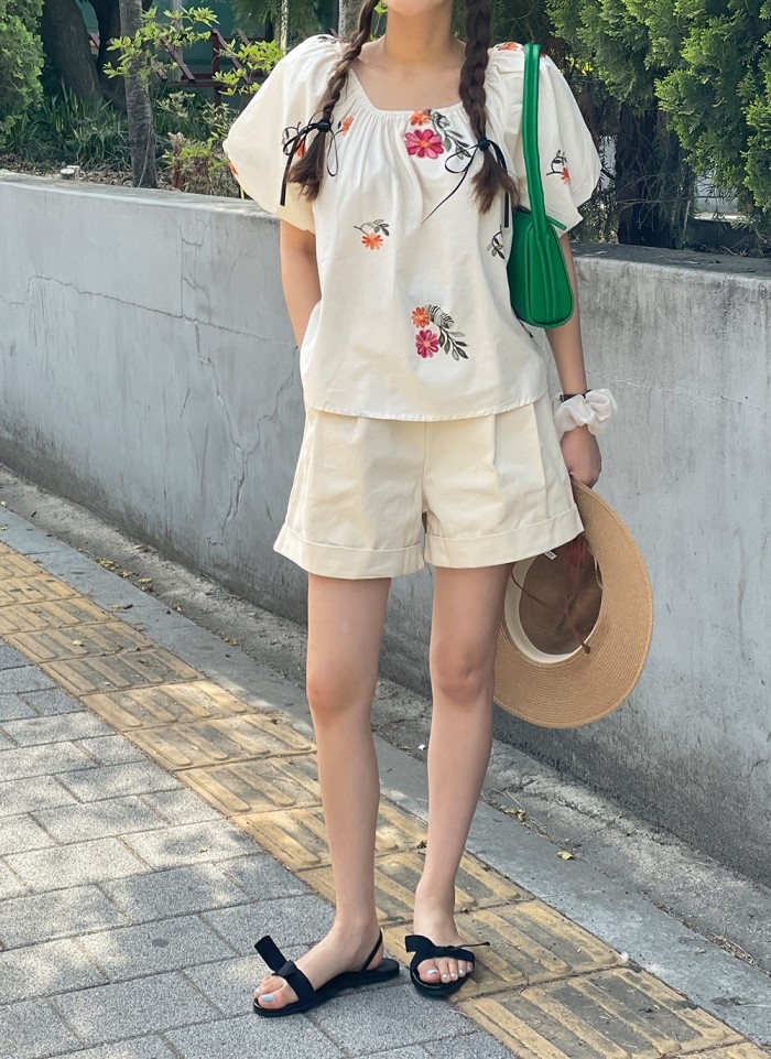 https://fulmo-img-server.com/flower-fashion-factory/a53e4301-0484-4206-a7d0-6d4e04371f02.jpg