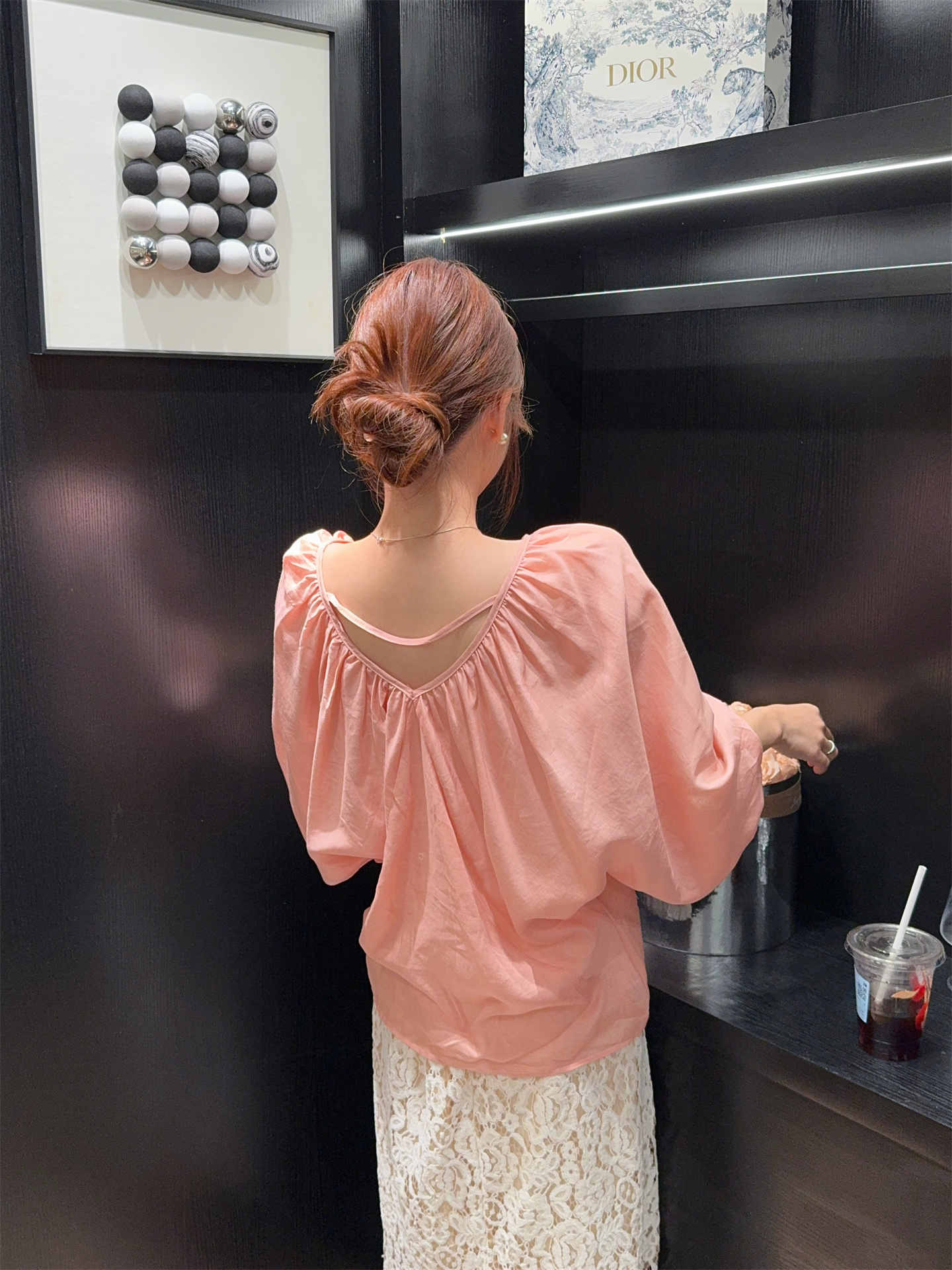 https://fulmo-img-server.com/flower-fashion-factory/a56b646d-0a5e-4000-9c1c-9d7d989f694c.jpg
