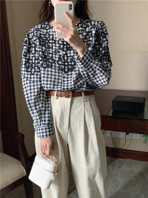 https://fulmo-img-server.com/flower-fashion-factory/a6826959-fb9e-4465-93c6-a7f82bfe149e.jpg