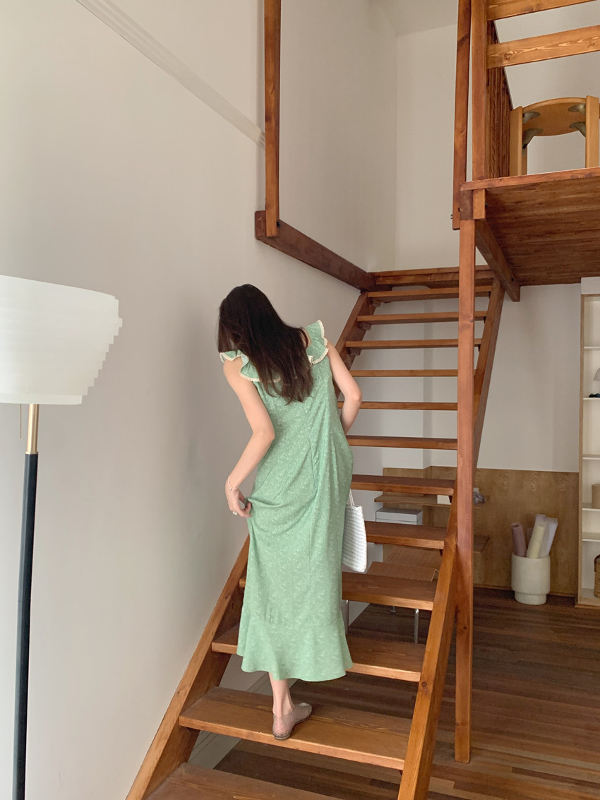 https://fulmo-img-server.com/flower-fashion-factory/a7f91c81-db81-4251-8aee-dda27e4e35eb.jpg