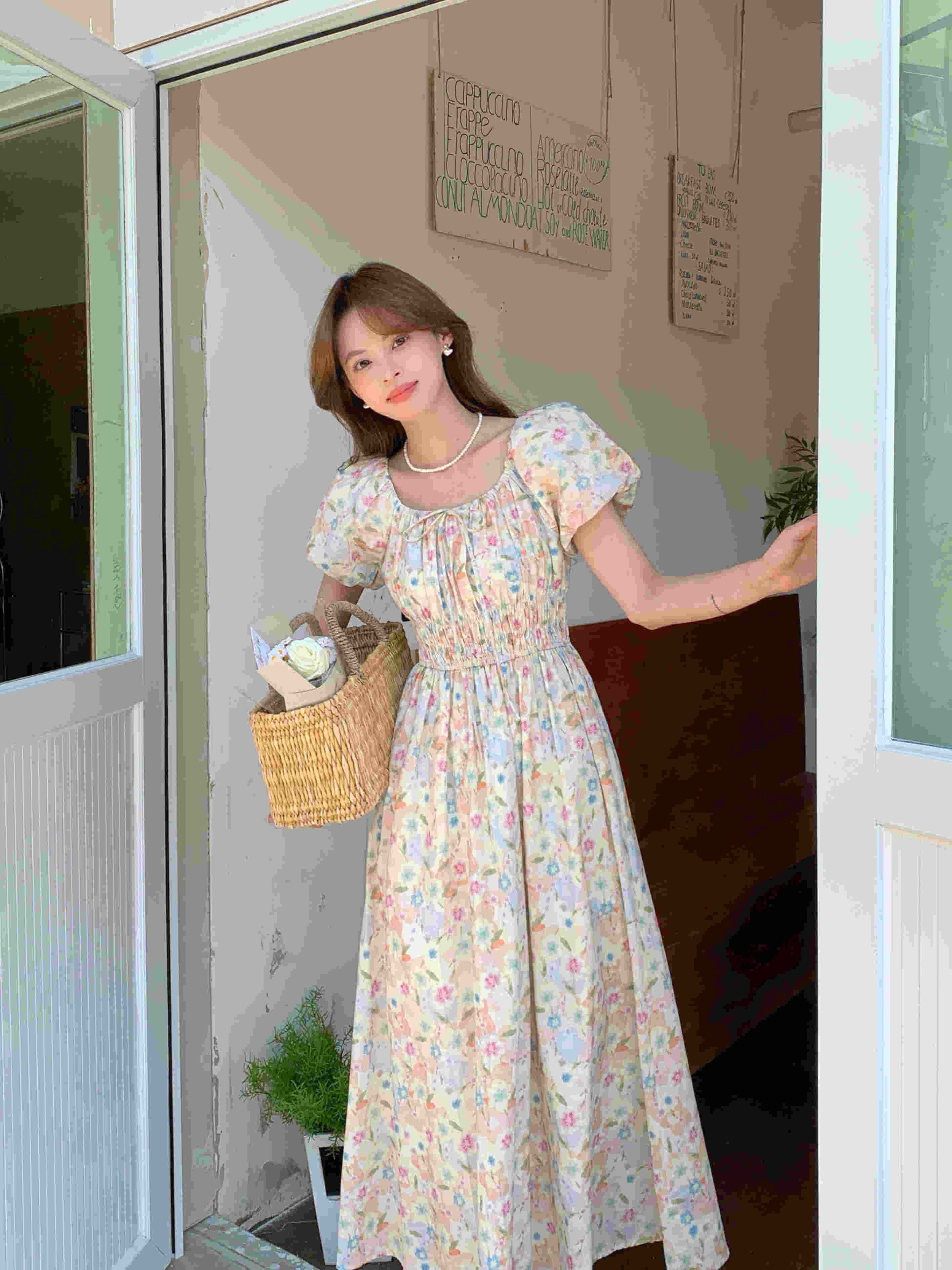 https://fulmo-img-server.com/flower-fashion-factory/a996d702-d86b-4959-9204-0a23724f0428.jpg