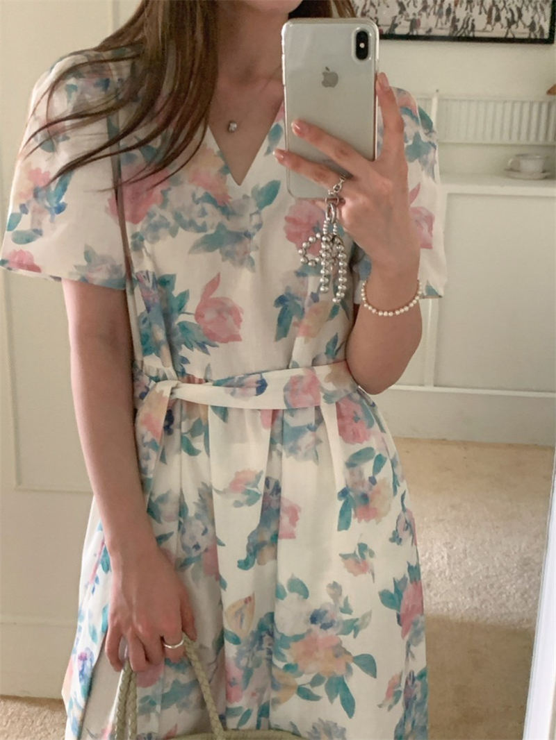 https://fulmo-img-server.com/flower-fashion-factory/ab046770-178f-4252-ab9a-7882acd45d92.jpg