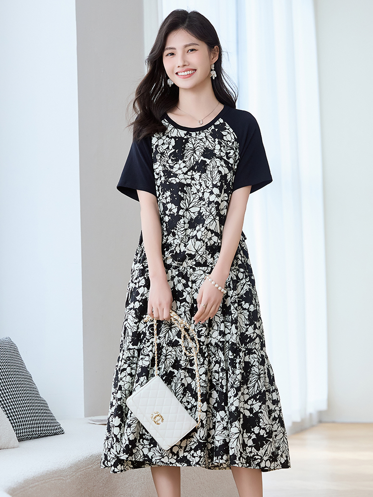 https://fulmo-img-server.com/flower-fashion-factory/ad4616f2-56a3-464d-b78f-33489350d4c6.jpg