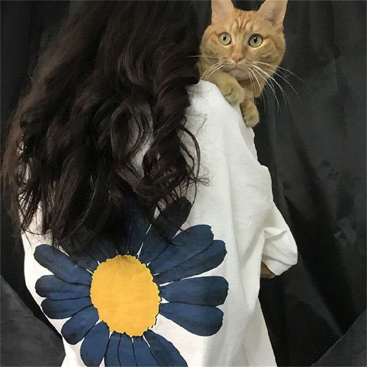 https://fulmo-img-server.com/flower-fashion-factory/ade8a3d4-2681-4902-837b-66c669eb1cdd.jpg
