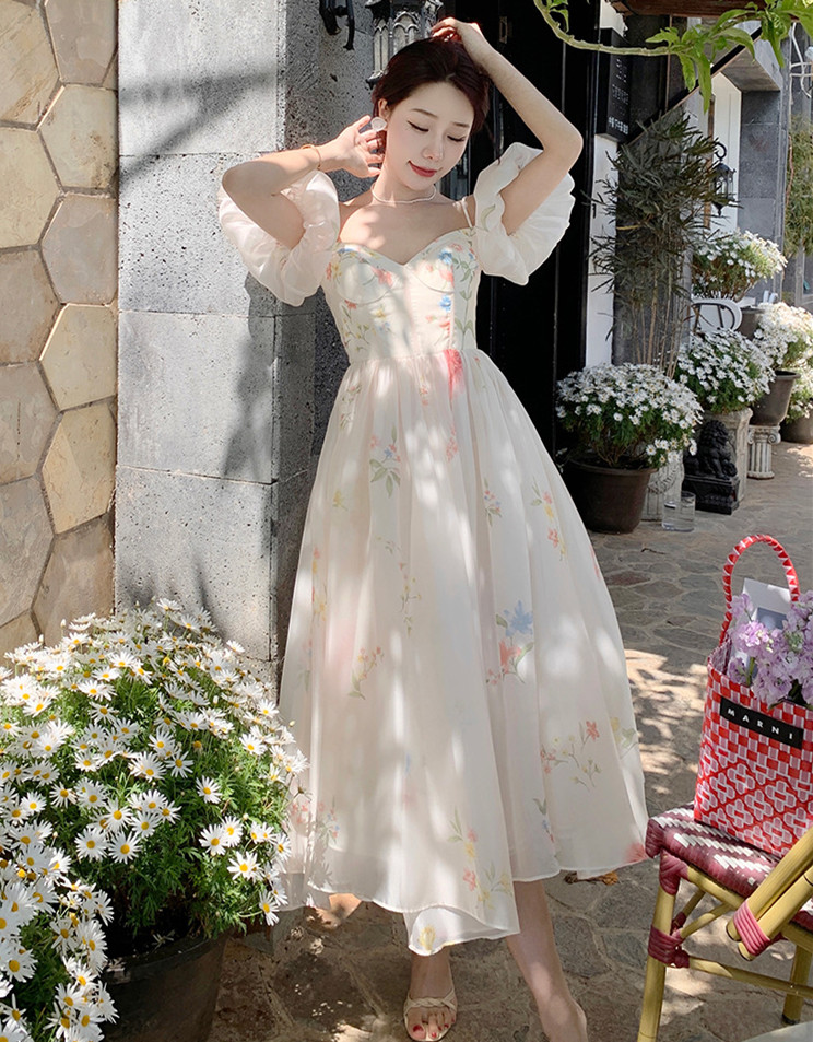 https://fulmo-img-server.com/flower-fashion-factory/b0ec315b-e0ae-45a4-a4ec-86a2f47c4308.jpg