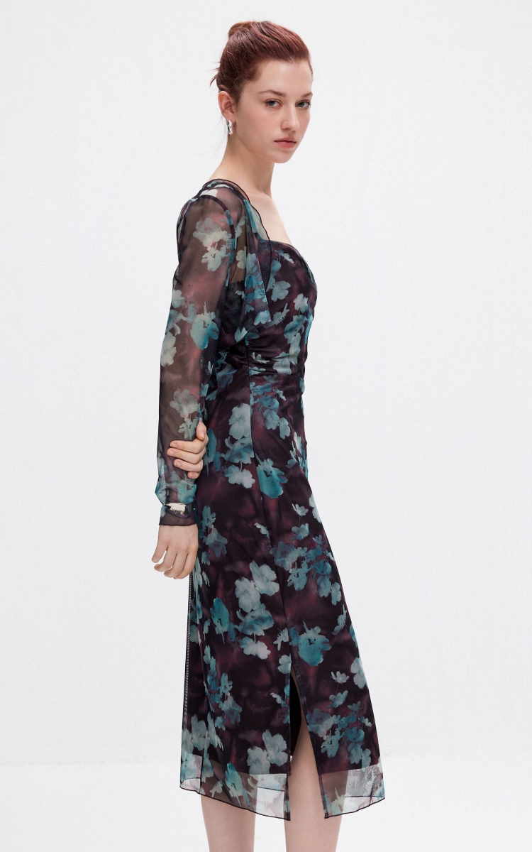 https://fulmo-img-server.com/flower-fashion-factory/b27e178d-b5fd-4918-ad12-786925579fdd.jpg