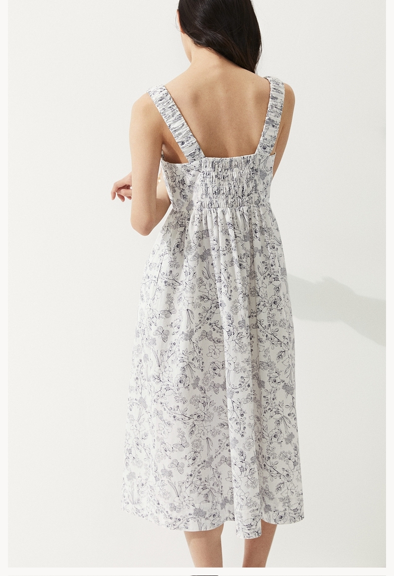 https://fulmo-img-server.com/flower-fashion-factory/b453ea23-b954-4f7d-adff-9fd8801d66bb.jpg