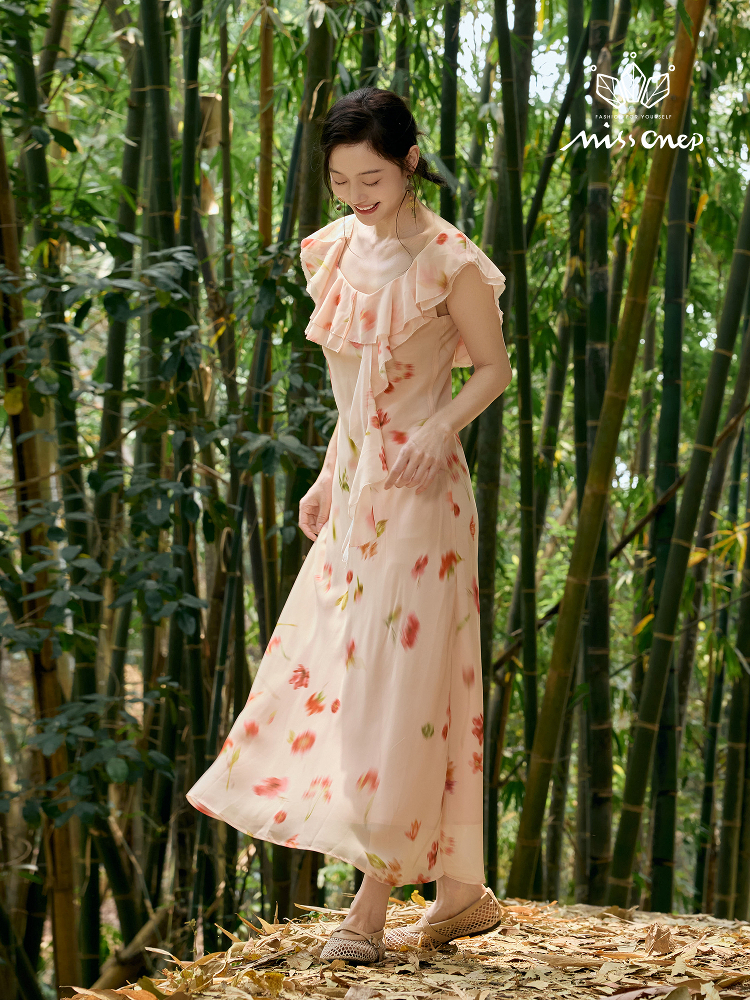 https://fulmo-img-server.com/flower-fashion-factory/b75aad9b-ffa5-4145-9014-fb84e646e2e1.jpg