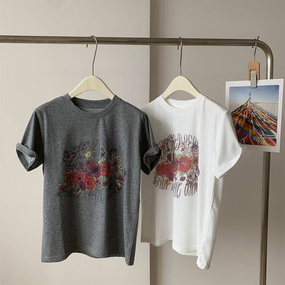https://fulmo-img-server.com/flower-fashion-factory/ba3fc66f-1d42-481c-97d8-7db9651c7eb9.jpg