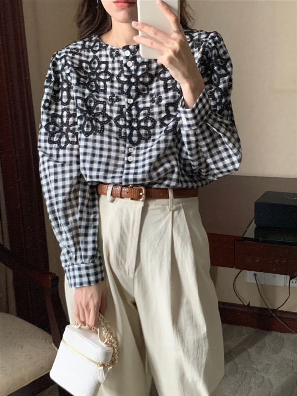 https://fulmo-img-server.com/flower-fashion-factory/bd53bf8d-4167-4f25-992a-5e89c50a3e4c.jpg