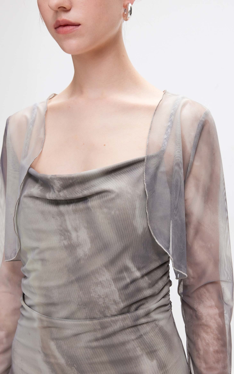 https://fulmo-img-server.com/flower-fashion-factory/c16c540b-99a8-4a05-8cc5-ebb08f430563.jpg