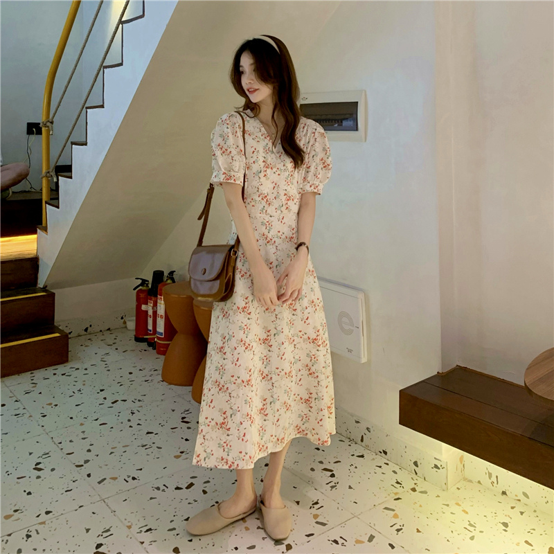 https://fulmo-img-server.com/flower-fashion-factory/c1de040d-96ab-4fe9-a594-b2f2f1fe7d7e.jpg