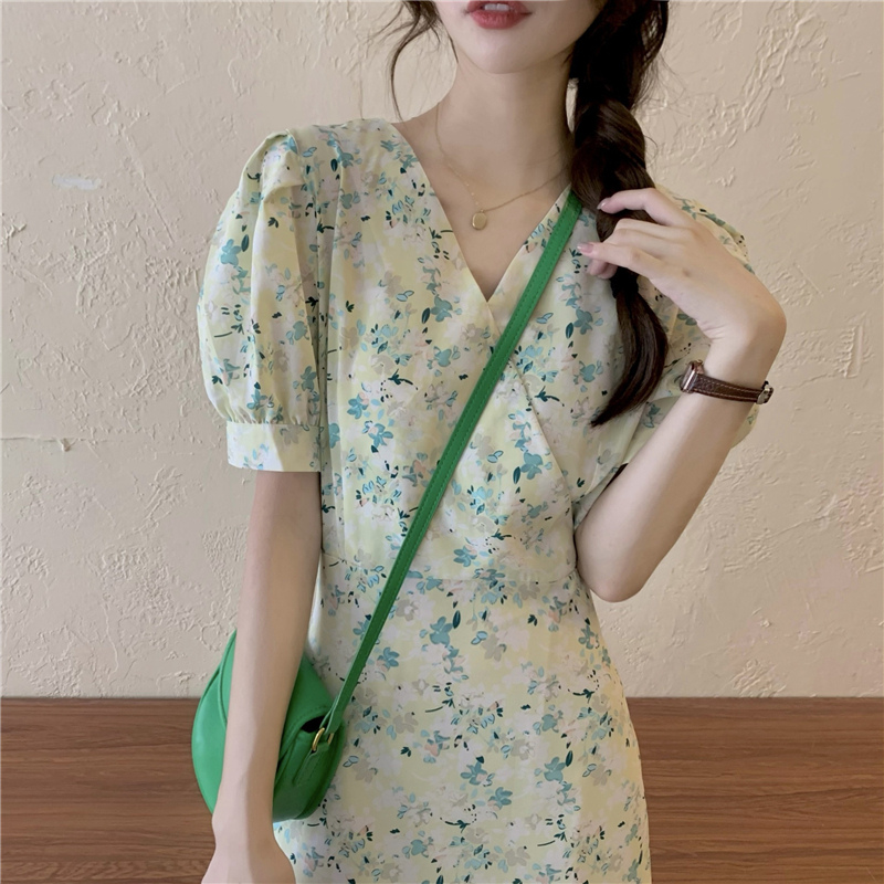 https://fulmo-img-server.com/flower-fashion-factory/c73a5478-0555-4c3a-b83e-53a3f79d4c46.jpg