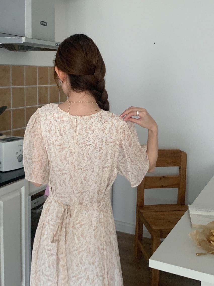 https://fulmo-img-server.com/flower-fashion-factory/ca63e579-5085-48f5-80f0-de780e6d97e0.jpg