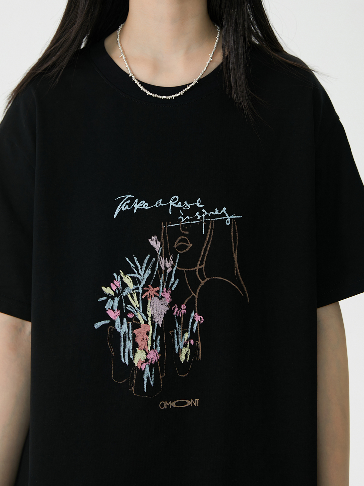 花柄 ファッション 花束を持つ少女 アートプリントティー