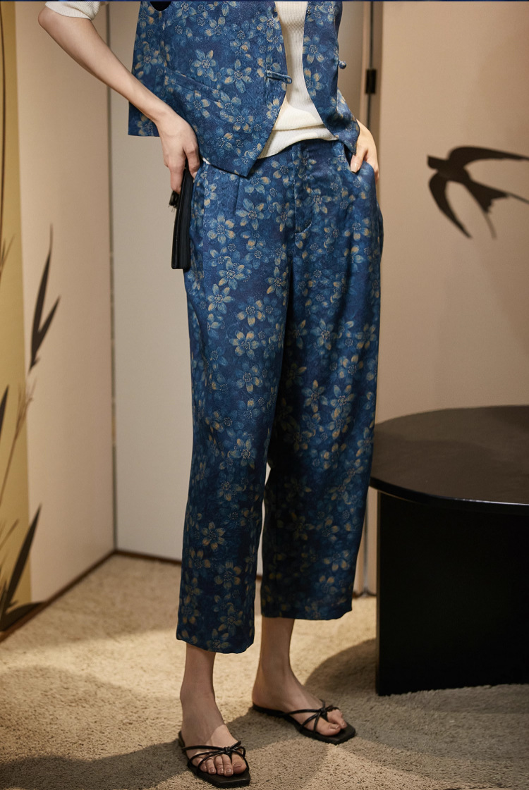 https://fulmo-img-server.com/flower-fashion-factory/d1dcf9b5-8dce-4329-aba4-1aae70ee57cb.jpg