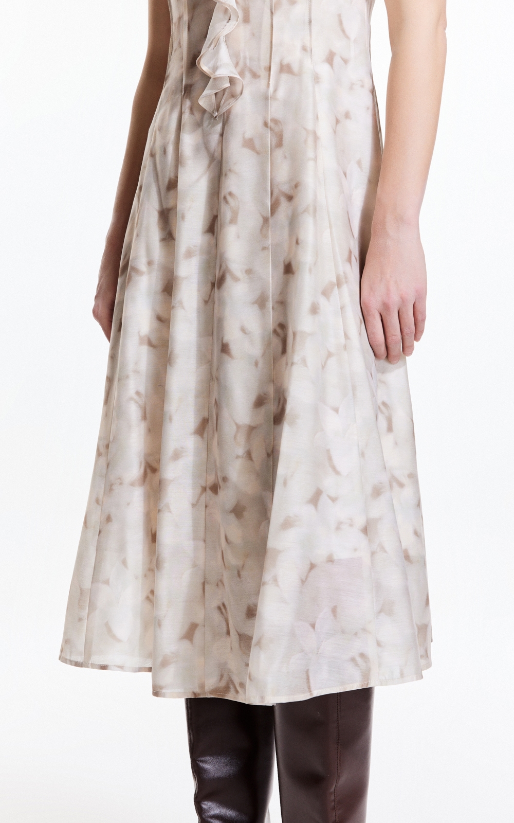 https://fulmo-img-server.com/flower-fashion-factory/d505140a-0451-4214-b976-c90968552221.jpg