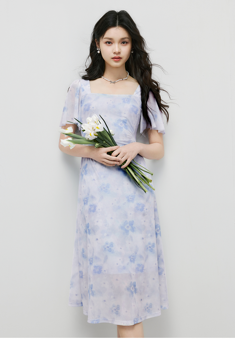 https://fulmo-img-server.com/flower-fashion-factory/d6c0288f-c975-416d-87e5-b0c6be99c1f2.jpg