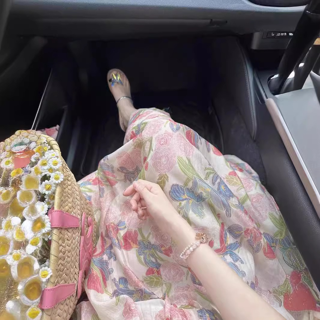 https://fulmo-img-server.com/flower-fashion-factory/d7278036-d22f-4455-9b5d-bf91cb126a4d.jpg
