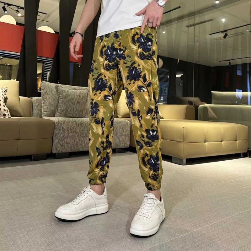 https://fulmo-img-server.com/flower-fashion-factory/d83634c2-f22b-412f-8763-9880952edb0e.jpg