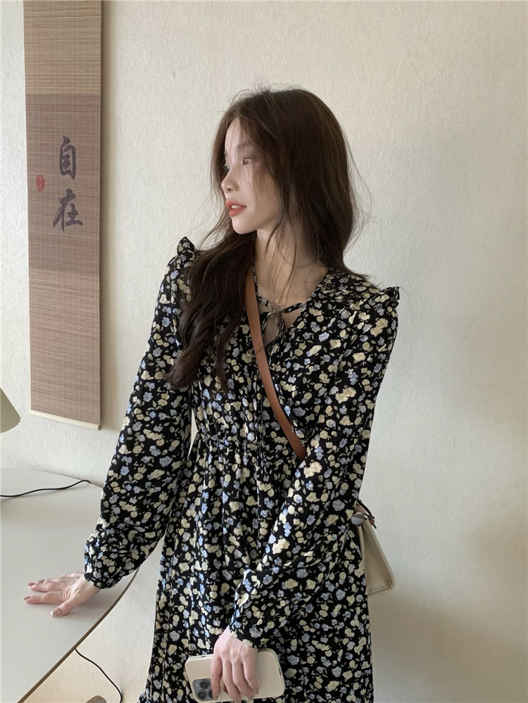 https://fulmo-img-server.com/flower-fashion-factory/d8680ebd-c0ab-49ab-a817-79da48210b41.jpg