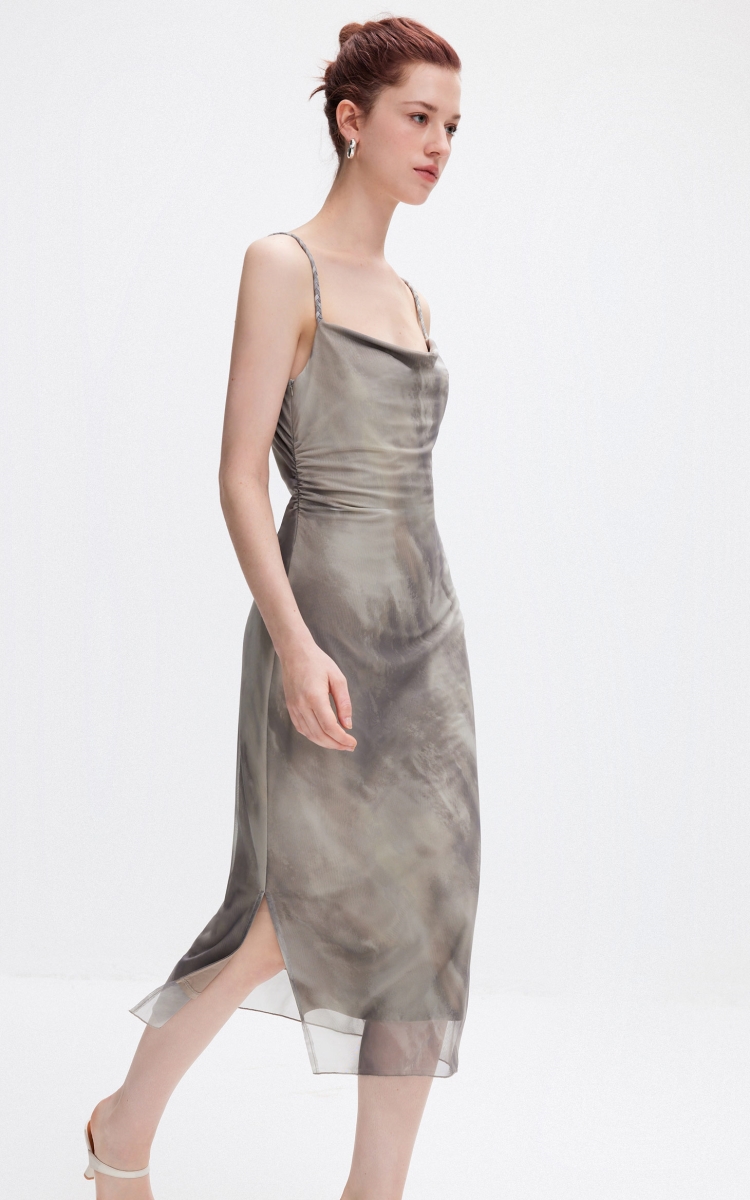 https://fulmo-img-server.com/flower-fashion-factory/d90ba785-b7a0-4f87-9d85-df1424e99ed4.jpg