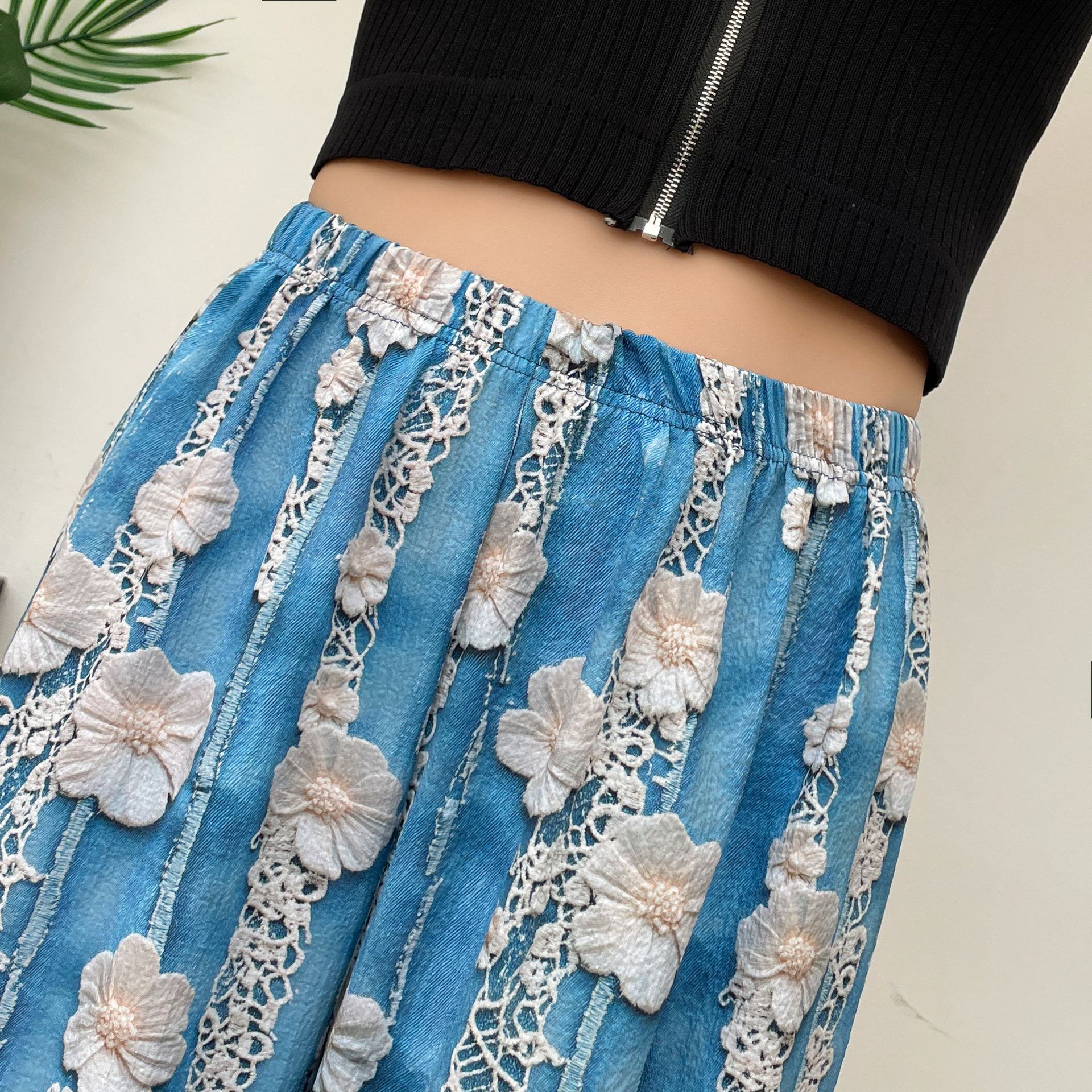 https://fulmo-img-server.com/flower-fashion-factory/e0923257-f101-4c54-9173-02b56f9e3a92.jpg