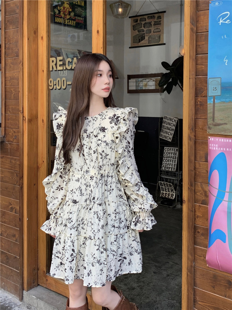 https://fulmo-img-server.com/flower-fashion-factory/e0c2a7db-1d09-47c1-9961-74e376b57460.jpg