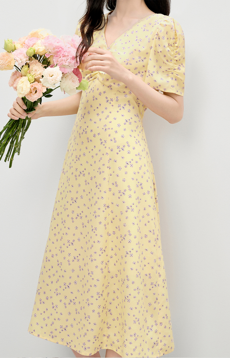 https://fulmo-img-server.com/flower-fashion-factory/e1158c7d-164b-4721-bee5-70628b6da112.jpg