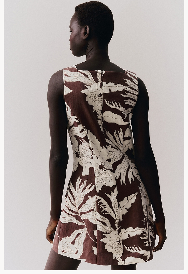 https://fulmo-img-server.com/flower-fashion-factory/e1242078-9dcb-49b0-be39-71440d26cb8b.jpg