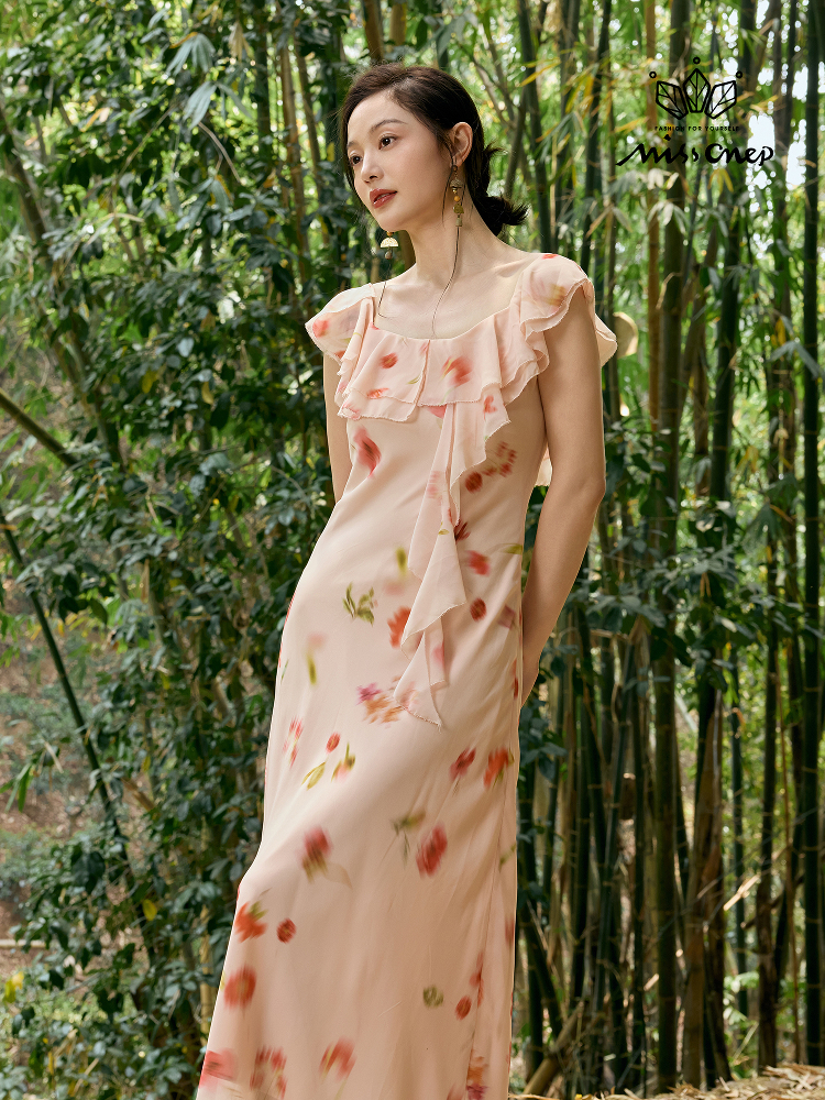 https://fulmo-img-server.com/flower-fashion-factory/e1d4dc9e-6c2e-48db-b74d-9cff4990a15a.jpg