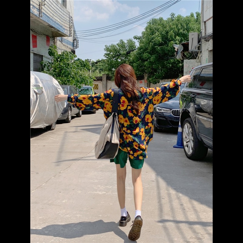 https://fulmo-img-server.com/flower-fashion-factory/e2abbadd-106e-48cd-9741-0b61d76ed04b.jpg