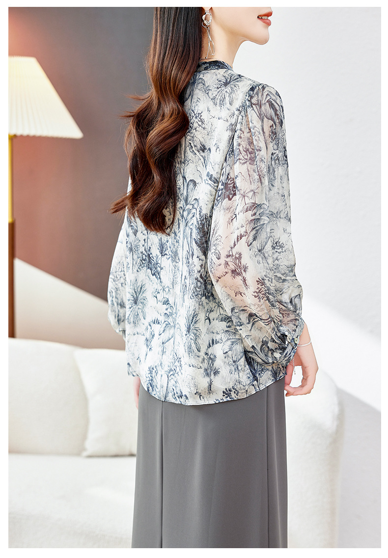 花柄 ファッション 華やか印象 立体花柄シアーブラウス