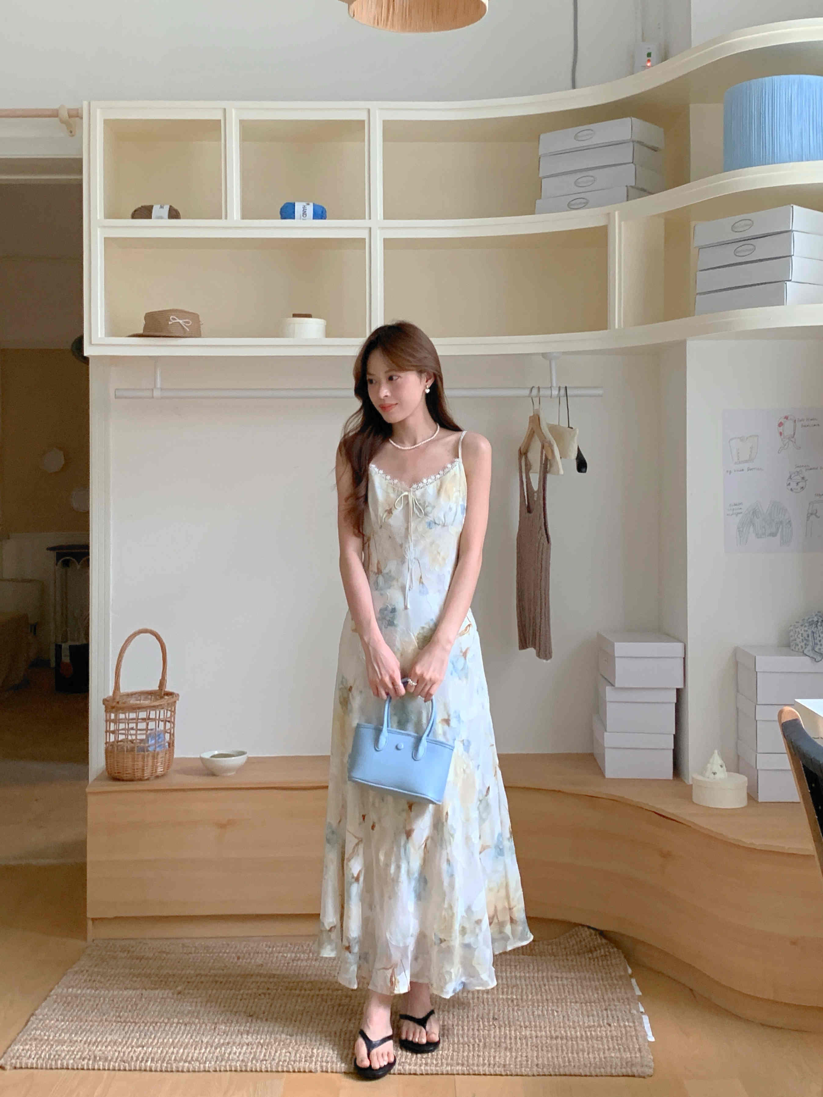 https://fulmo-img-server.com/flower-fashion-factory/e896030e-adba-459a-b766-ccaf626c9f4f.jpg