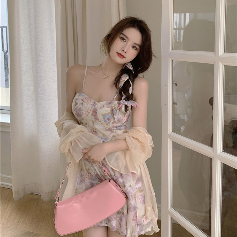 https://fulmo-img-server.com/flower-fashion-factory/e9505604-e1c8-4afe-861a-25ab69965144.jpg