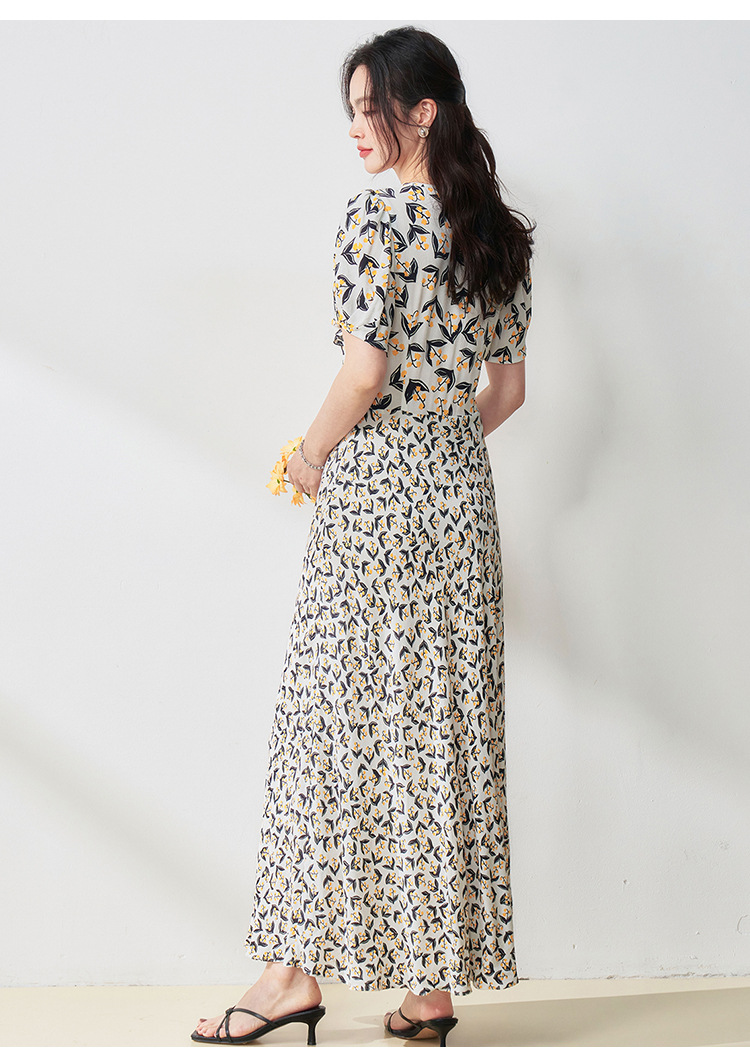 花柄 ファッション 優美な木の実模様 カシュクールワンピース