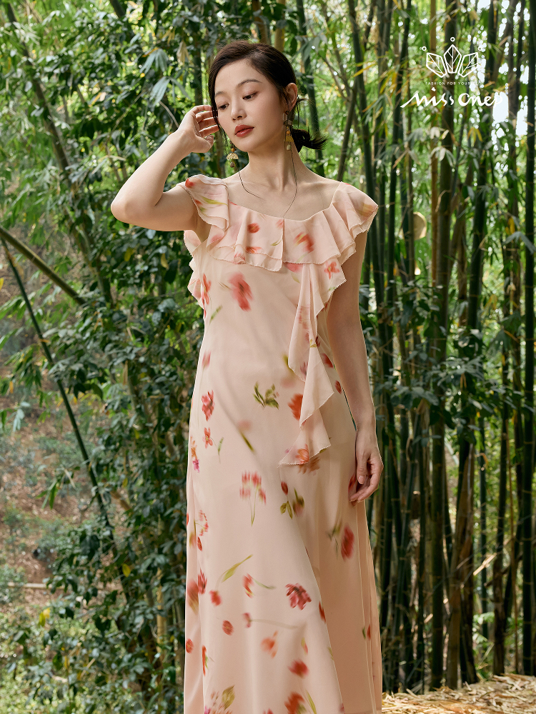 https://fulmo-img-server.com/flower-fashion-factory/f3cae51b-bd66-4de5-86a4-977c32bf3b27.jpg