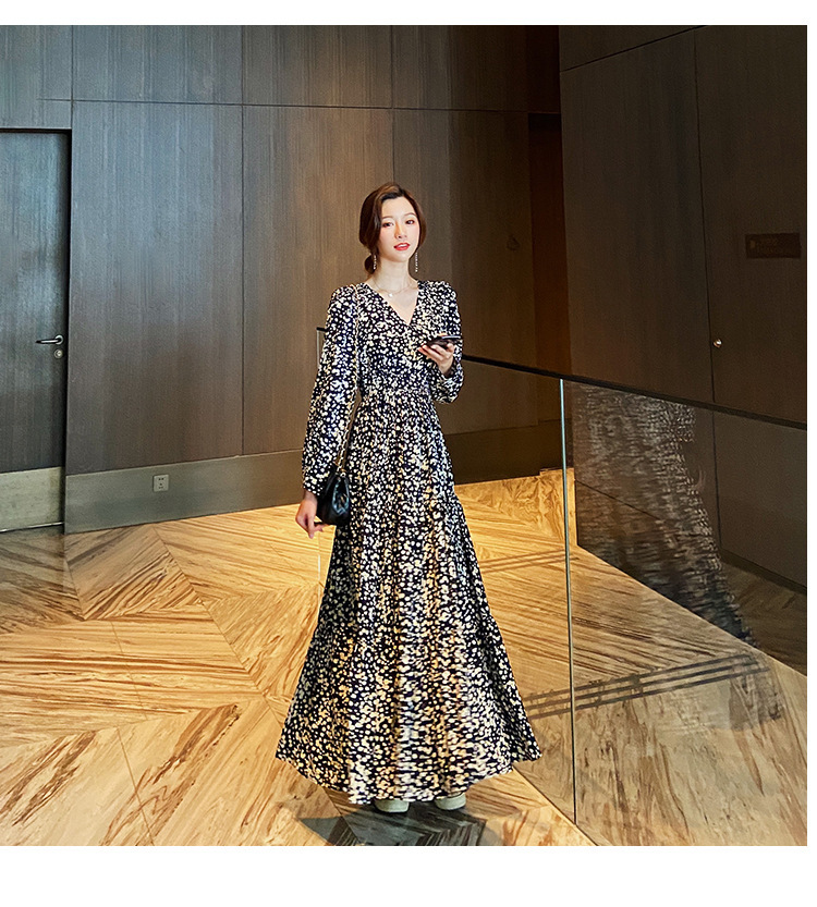 https://fulmo-img-server.com/flower-fashion-factory/f42e1fc9-630b-46d1-acee-3c7c8100415d.jpg