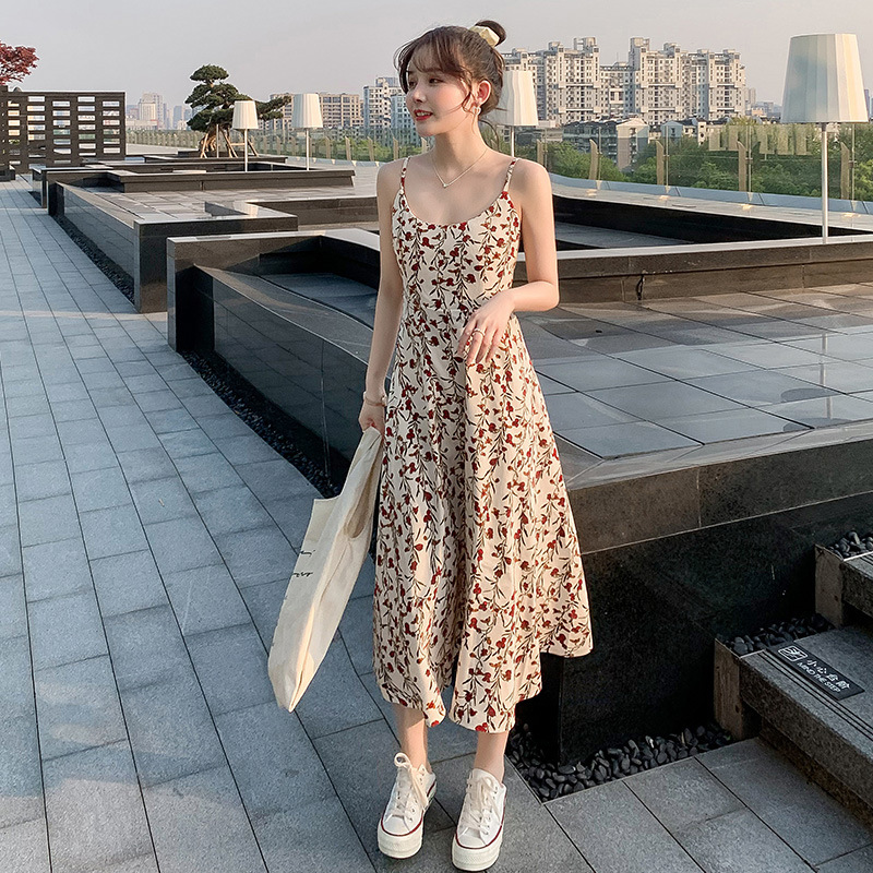 花柄ワンピース 優美な小花柄キャミワンピース