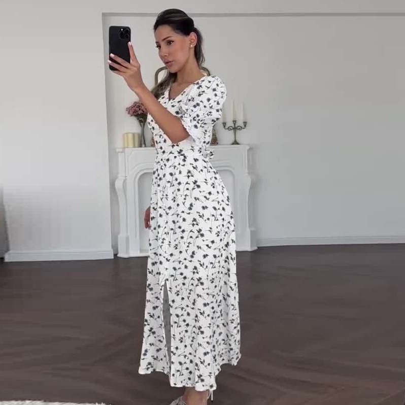 花柄ワンピース優美な小花柄 シフォンマキシワンピース