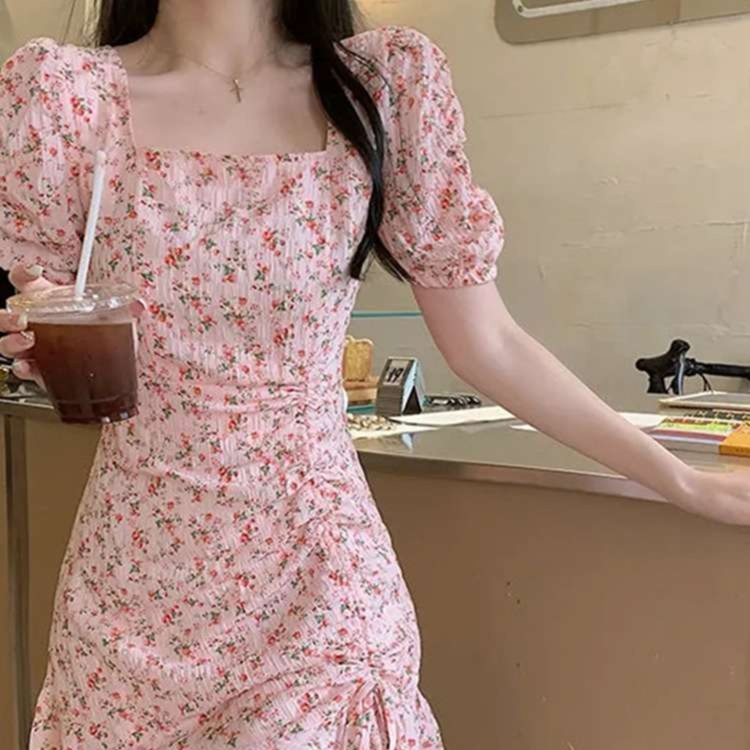 花柄ワンピースパフスリーブ花柄シャーリングワンピース