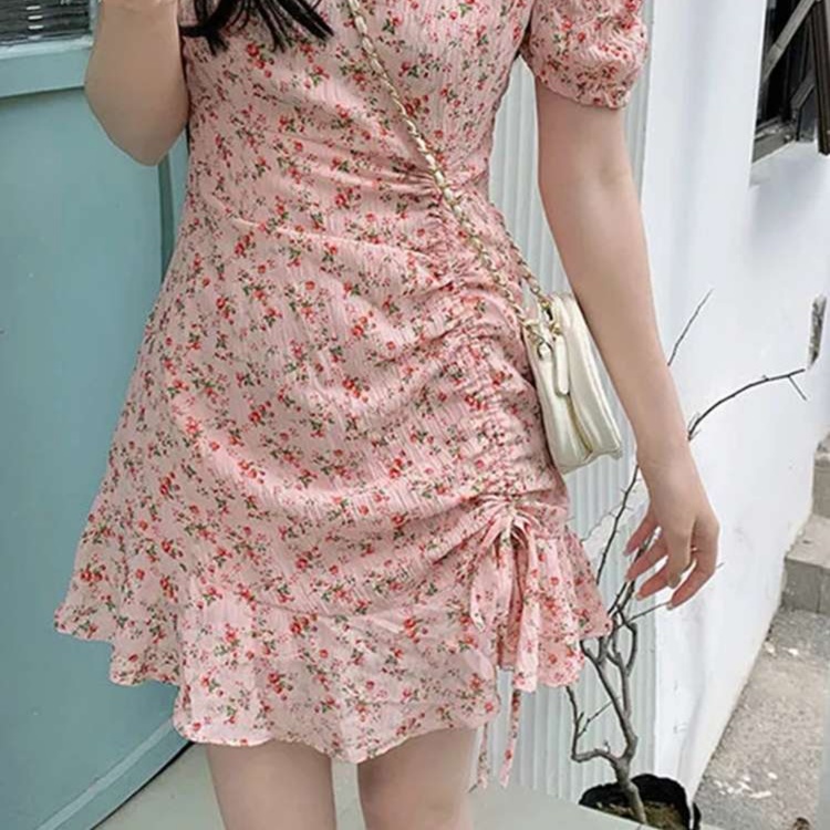 花柄ワンピースパフスリーブ花柄シャーリングワンピース