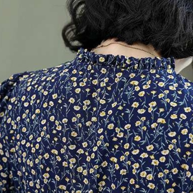 花柄ワンピース優美な小花柄フレアロングワンピース