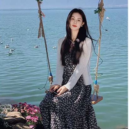 花柄ワンピース優美な花柄キャミワンピース