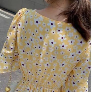 花柄ワンピース 優美な花柄フレアロングワンピース