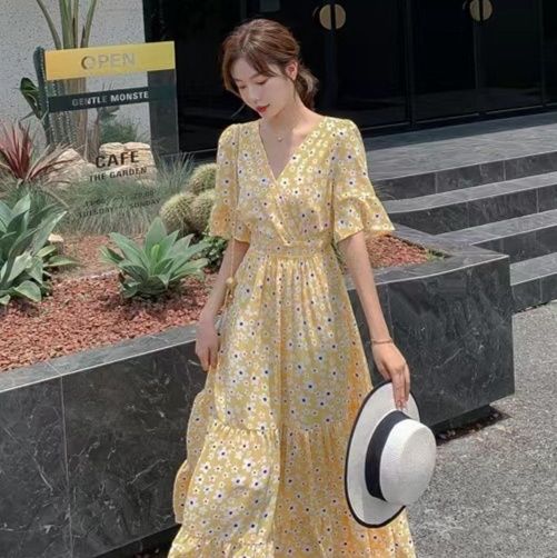 花柄ワンピース 優美な花柄フレアロングワンピース