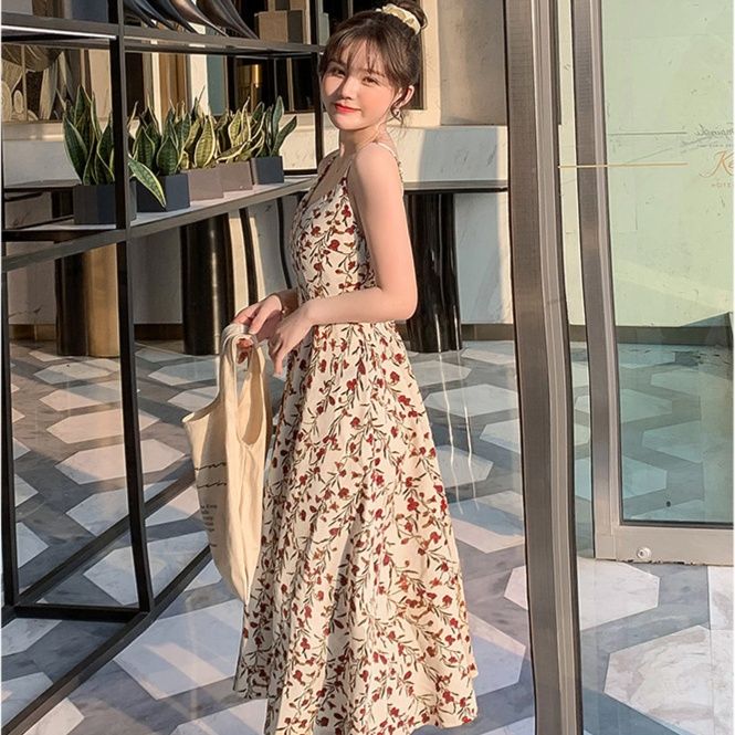 花柄ワンピース 優美な小花柄キャミワンピース